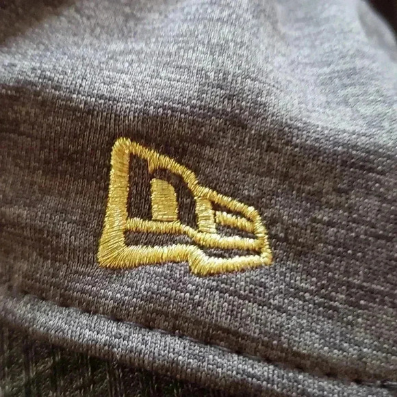 Chicago Cubs and White Sox Baseball Cap Bundle - Picture 4 of 13